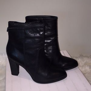 New Calvin Klein Heeled Boots